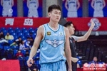 挂筐引体吃T送罚球！王睿泽9中6&4记三分拿下21分2板1助1断