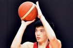 很自信！焦泊乔半场5中3贡献8分2板 但已有4犯在身